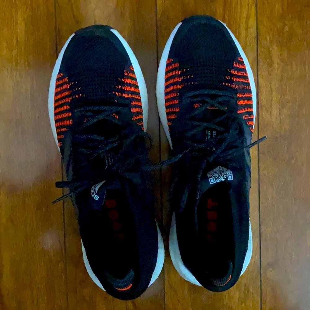 Selling my pulseboost hd, size 12, black/orange